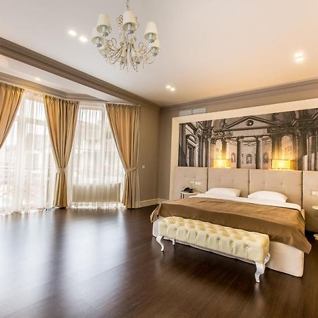 Georg Park Hotel Tarashany Eksteriør bilde