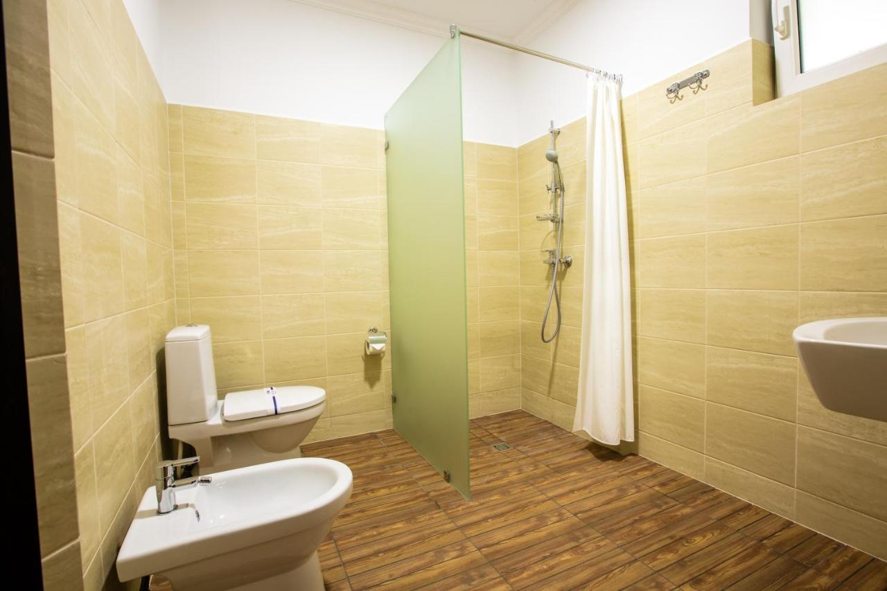 Georg Park Hotel Tarashany Eksteriør bilde